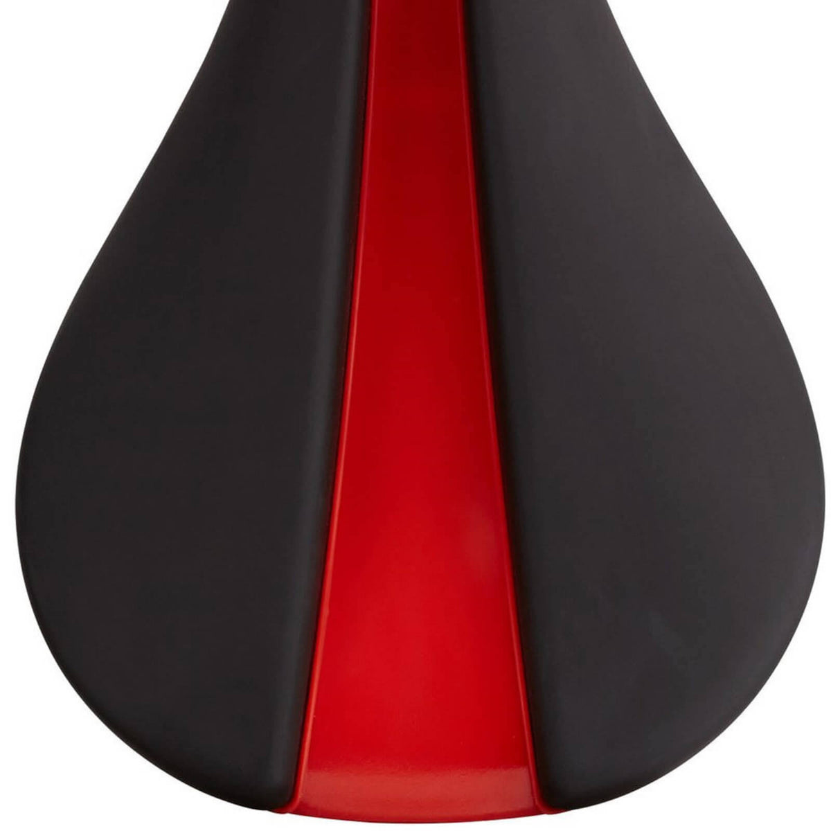 Black/Red Flat Saddle W7405