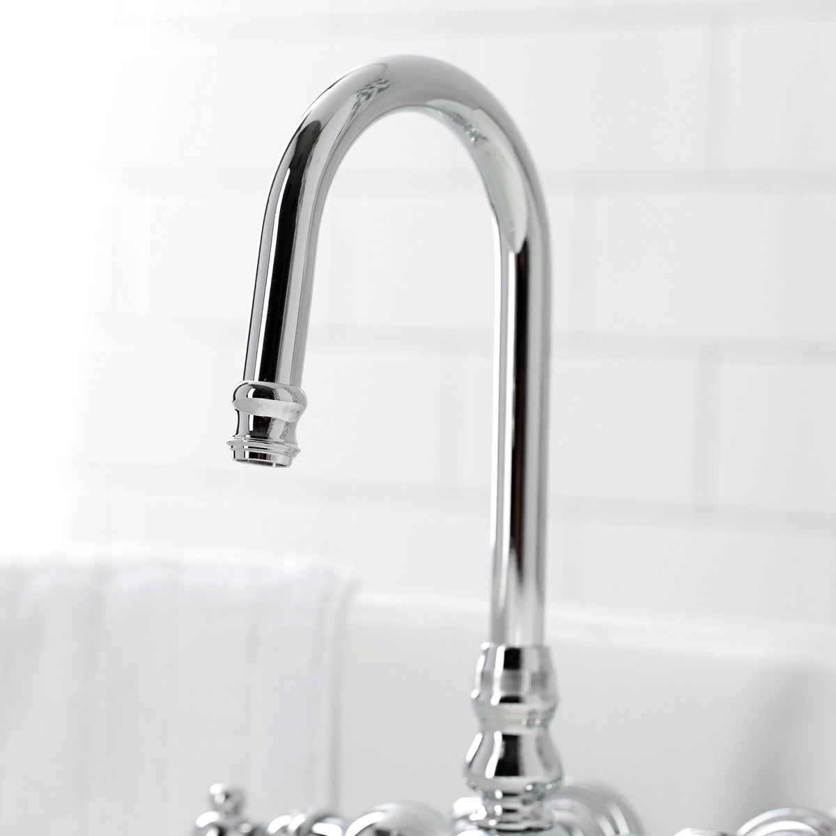 Polished Chrome Tub Wall Mount Clawfoot Tub Faucet W841157