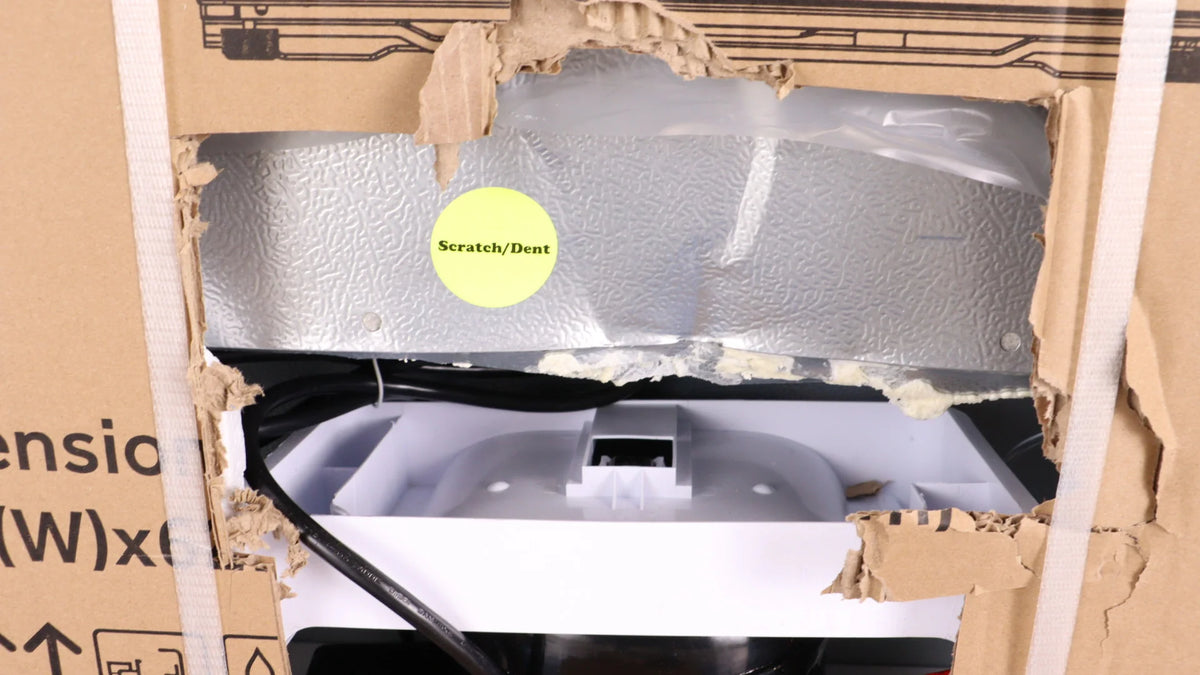 White 7.6 Cu Ft Retro Top Mount Refrigerator Y721
