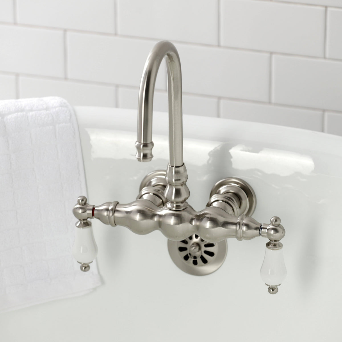 Polished Chrome Tub Wall Mount Clawfoot Tub Faucet W841157