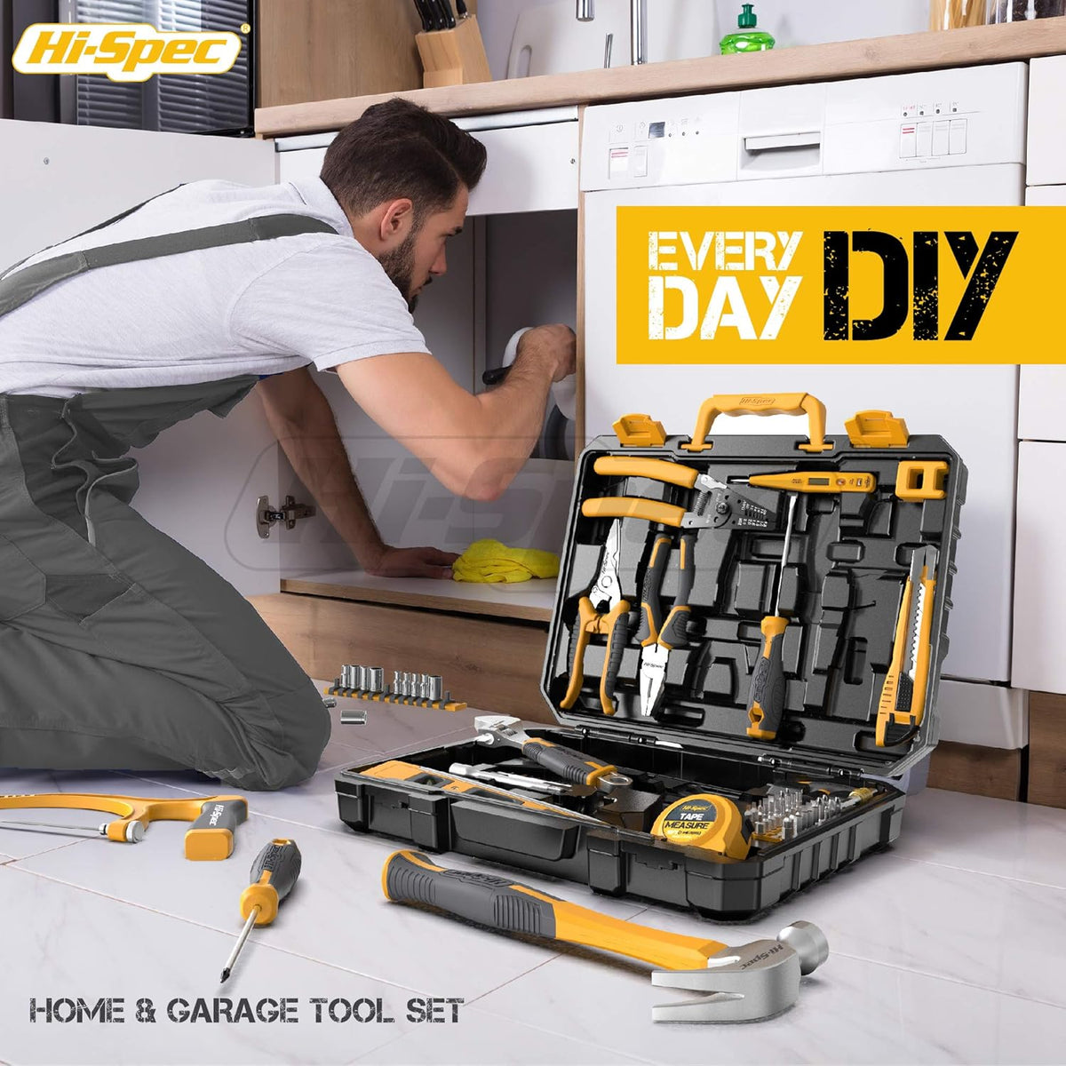 82 Piece Home & Garage Tool Kit Set O76944