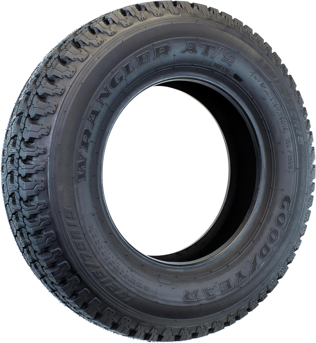 215/75R15 106S Radial Tire L92636