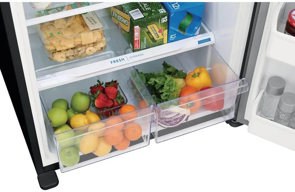 30 Inch Top Freezer Refrigerator with 18.3 cu. ft. Total Capacity I201985