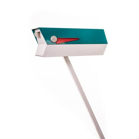 White Post Mounted Mailbox C6842