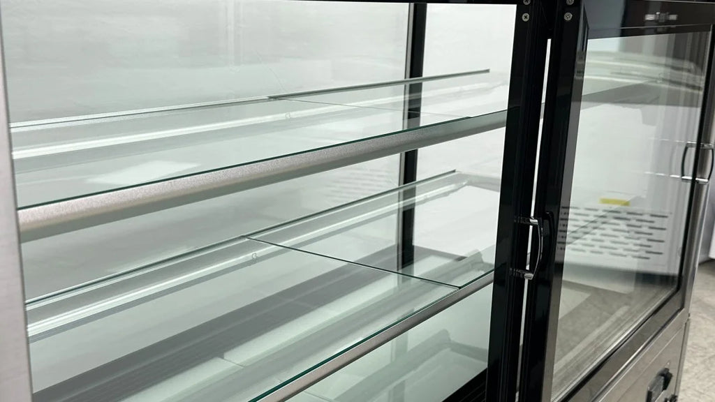 60 ins Bakery Refrigerator Case V733237